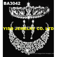 Mostrar jóias com diamantes conjunto de jóias colar